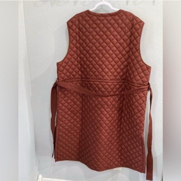 New Athleta Athleisure Quilted Jacket Warm Neutral Featherless Preppy Fall - Picture 11 of 11